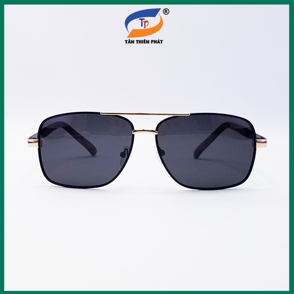 Kính mát nam mắt chữ nhật màu đen, đổi màu TTP905. Tròng Polarized phân cực chống tia UV, gọng nhựa mềm ôm mặt