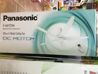 Quạt trần Panasonic có điều khiển 