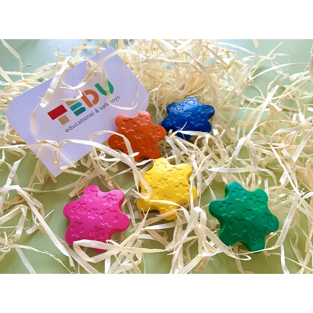 Set quà tặng 2 sáp màu Tedu hình Ngôi Sao đáng yêu cho bé