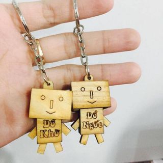 MÓC KHÓA GỖ KHẮC TÊN THEO YÊU CẦU