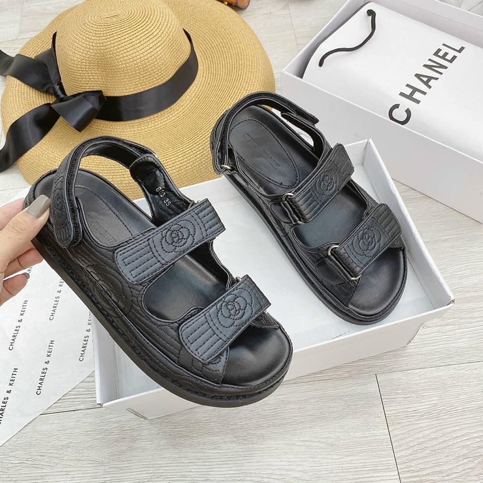 Giày Sandal Nữ - Sandal Nữ Chanel Họa tiết Hoa Hồng Thiết Kế Hiện Đại Trẻ Trung Năng Động Cho Các Nàng Tự Tin Sải Bước