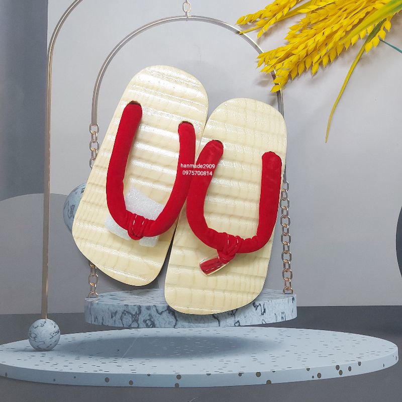 Guốc gổ thông quai kẹp nhung xỏ ngón kiểu nhật dành cho bé siêu xinh