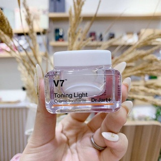 Kem dưỡng trắng V7