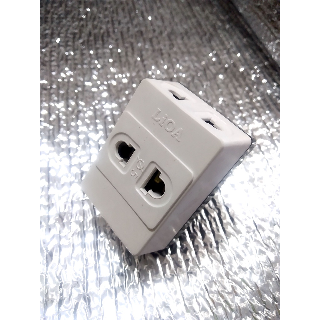 Ổ Cắm Điện Chia 3 Ngả Phi 04 LIOA - Từ 1 Ổ Cắm Chia Ra 3 Ổ Cắm