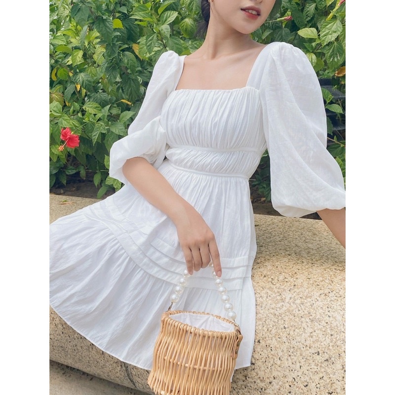 Đầm trắng Rechic Aronda