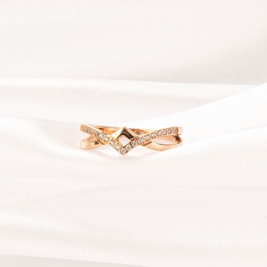 Nhẫn CDE Dia Tiara Rose Gold Ring CDE80080