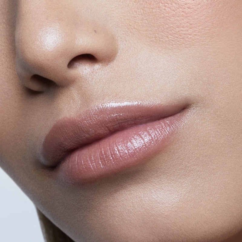 EM COSMETICS - Lip Cushion Tinted Lip Luminizer “Mona Lisa” | son dưỡng môi bóng màu hồng be