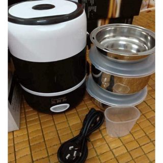 Hộp cơm cắm điện inox 3 tầng
