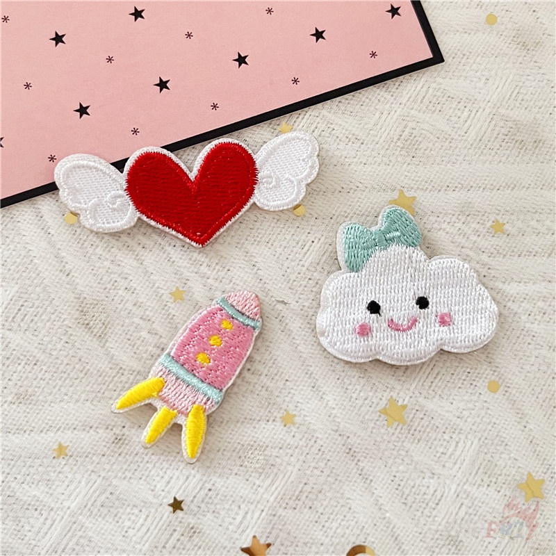 ♥ Miếng Dán Tự Dính Hình Hành Tinh Thỏ / Mặt Trăng / Ngôi Sao / Tên Lửa / Trái Tim Ngọt Ngào ♥ 1 Miếng Dán Ủi Quần Áo Hình Huy Hiệu