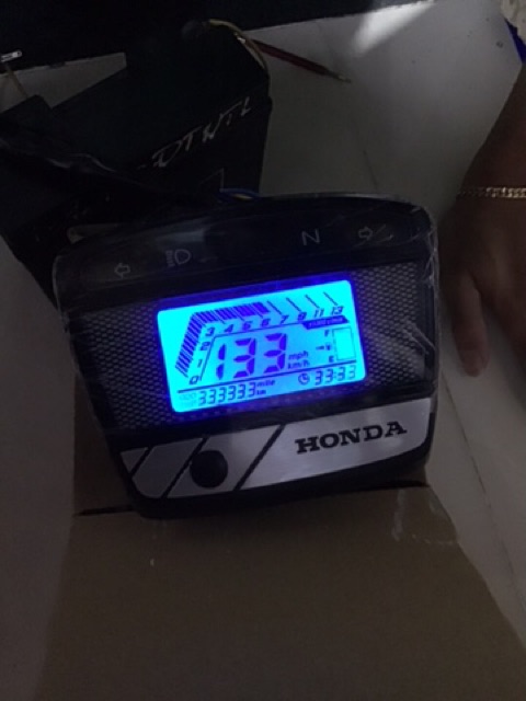 Đồng hồ điện tử dream PLUS