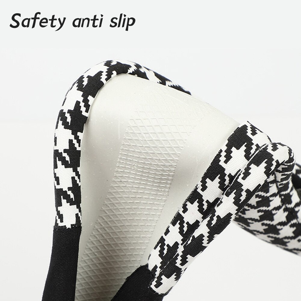 Bọc Vô Lăng Ô Tô Họa Tiết Nanh Sói Đính Nơ Thời Trang, Cá Tính