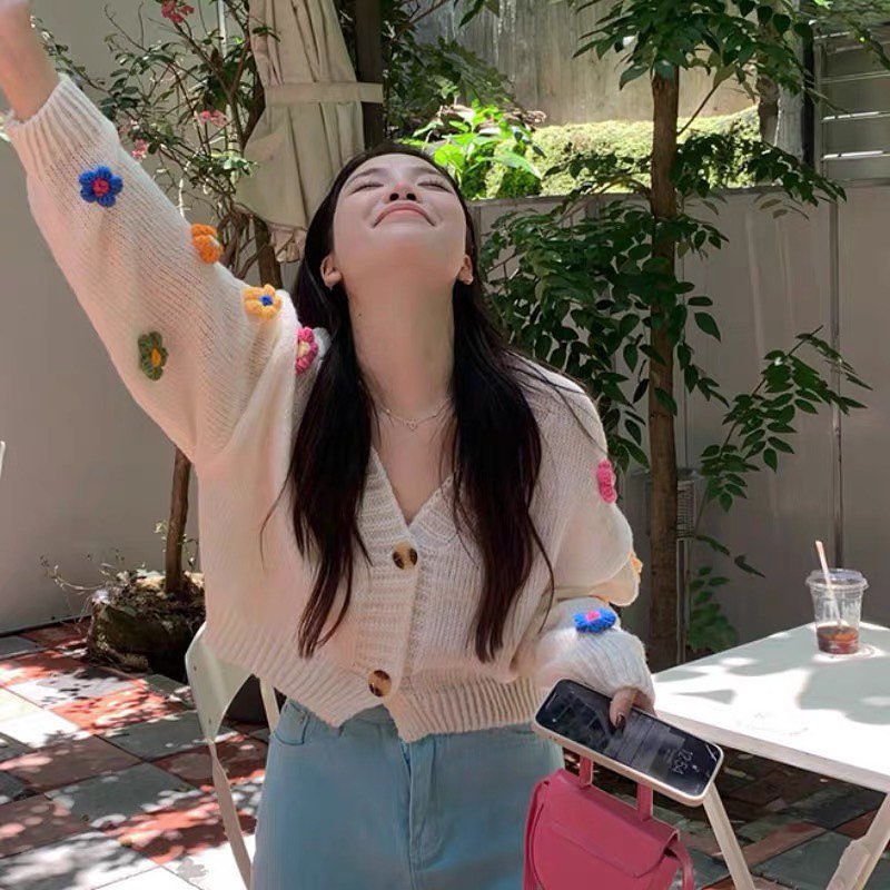 Áo len cardigan hoa thêu nổi, áo cardigan len mỏng dáng lửng thêu hoa hot trend - AL22