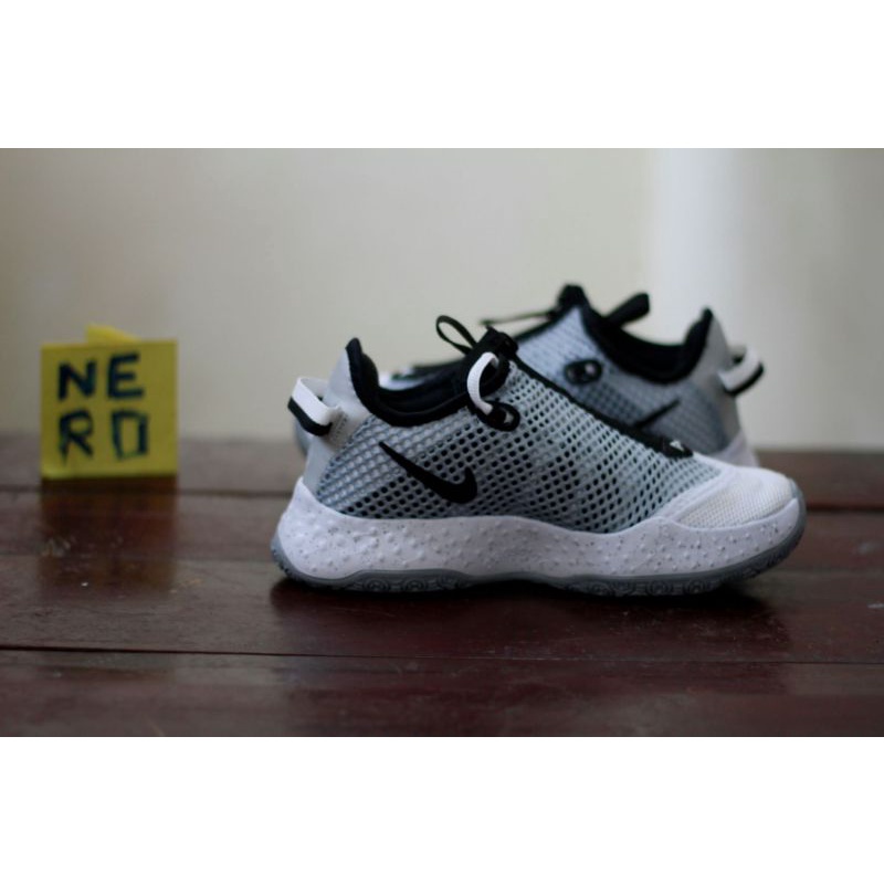 Giày PG 4 Team ‘White Wolf Grey’ CK5828-100