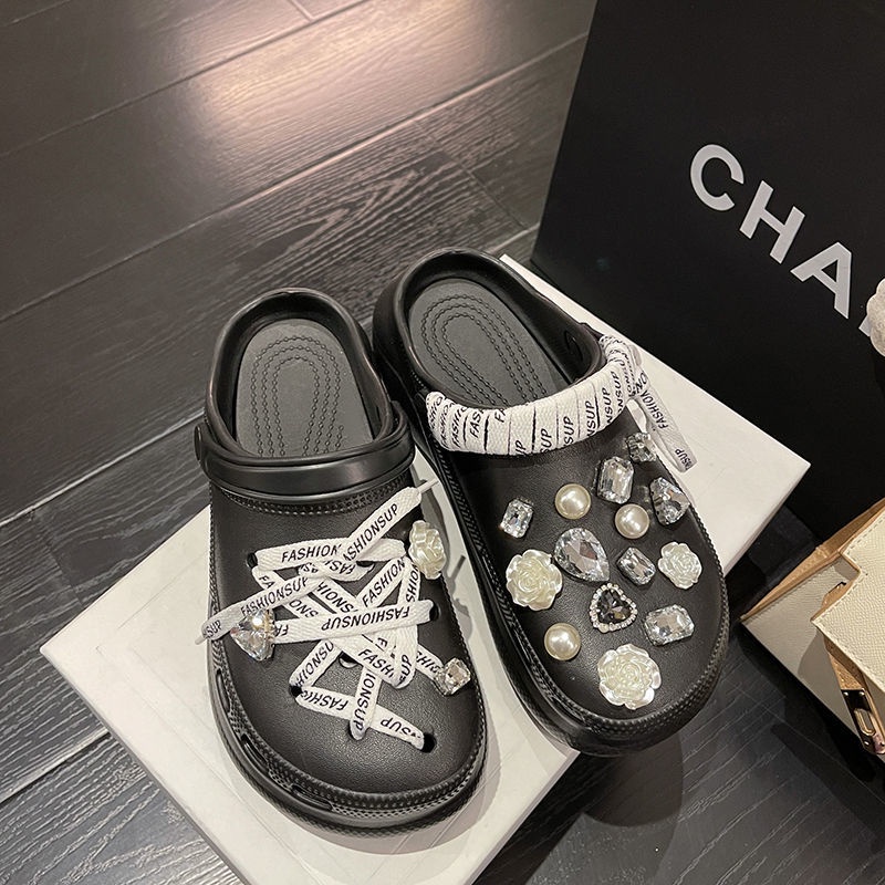 2023 Crocs Giày Nữ Dép Quai Ngang Đính Kim Cương Giả Đế Dày Tăng Chiều Cao Chống Trượt Thời Trang