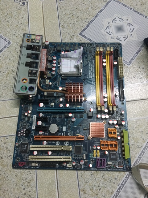 Main Gigabyte Ep35-DS3P dòng pro 2 khe Vga chính hãng
