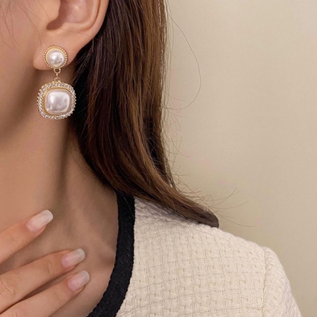 Bông Tai Đính Ngọc Trai Sang Trọng Phong Cách Hàn Quốc