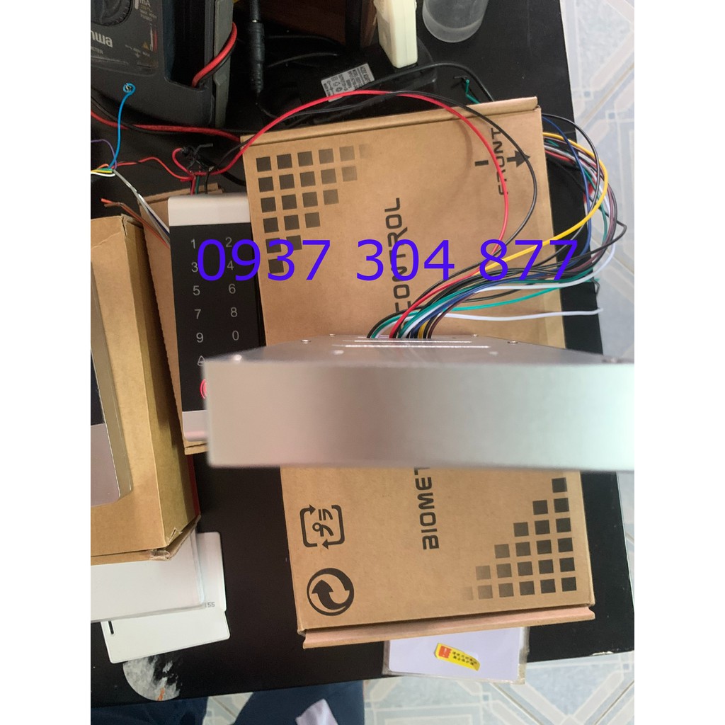 Đầu đọc thẻ từ kiểm soát cửa ra vào  nhận diện khuôn mặt cao cấp KT06