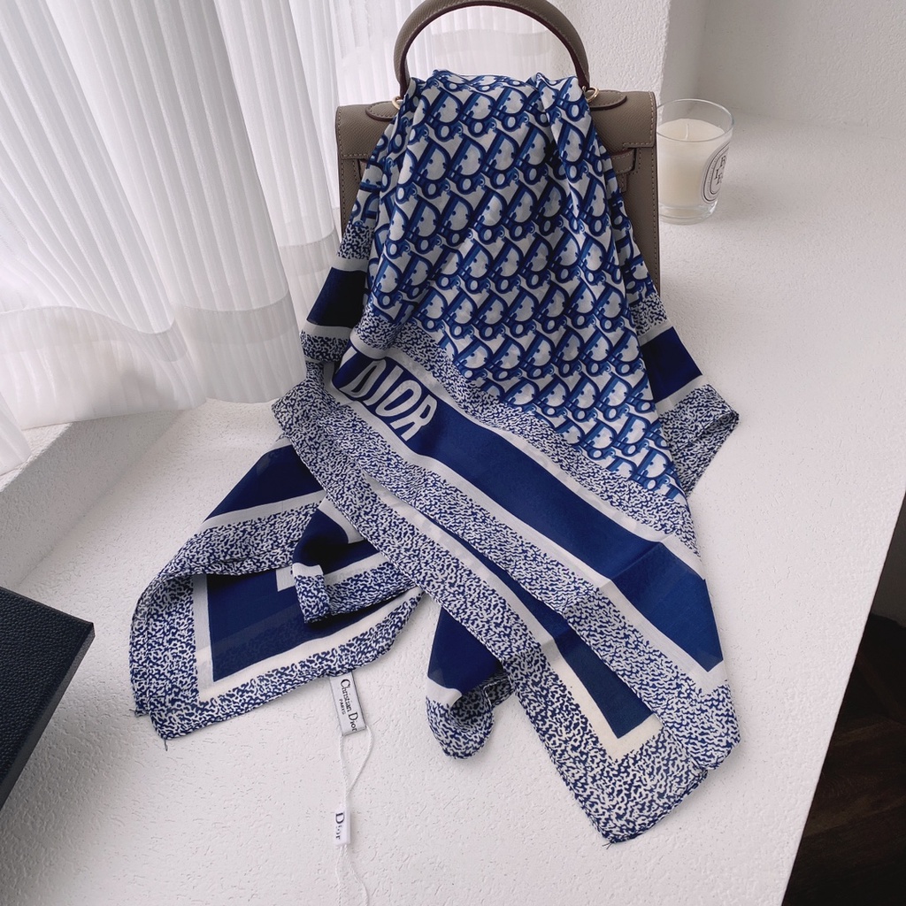 Khăn Quàng Cổ Chống Nắng Bằng Lụa In Chữ D Sang Trọng Thời Trang Đi Biển Hàng Mới 2022