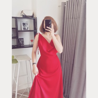 ĐẦM CỔ ĐỔ LƯNG TRẦN GỢI CẢM