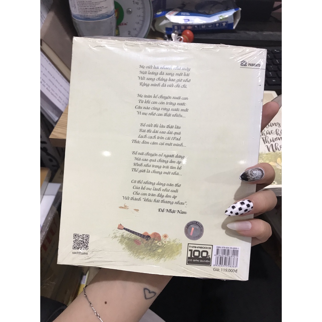 Sách - Những khúc hát thương nhau ( Thái Hà )