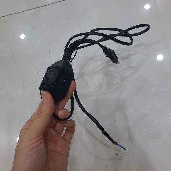 Bóng đèn hồng ngoại sưởi ấm cho chó mèo đẻ và nhiệt ẩm kế đo nhiệt độ độ ẩm chính xác