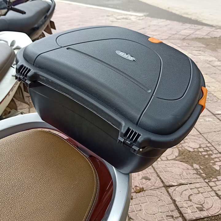 Thùng đựng đồ gắn đuôi xe máy, xe điện, xe đạp điện GSB-02