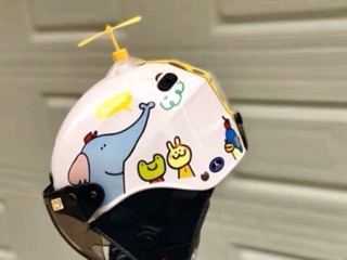 Nón bảo hiểm siêu cuteeeee ~~~~~