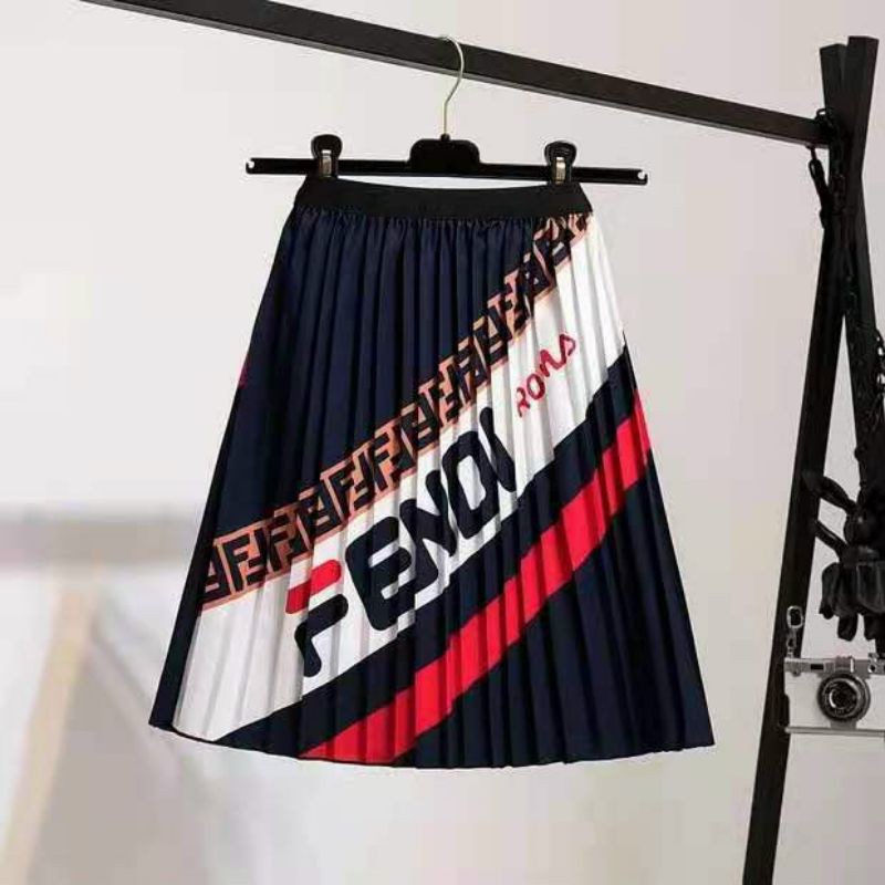 Chân váy ngắn họa tiết hàng QC | BigBuy360 - bigbuy360.vn