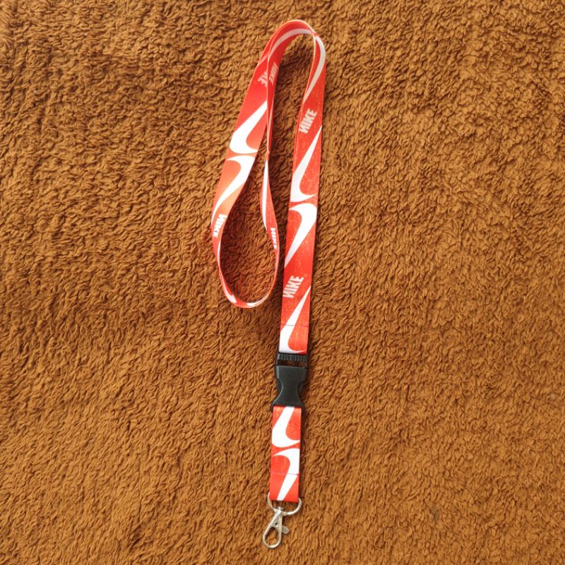 Dây đeo thẻ thời trang