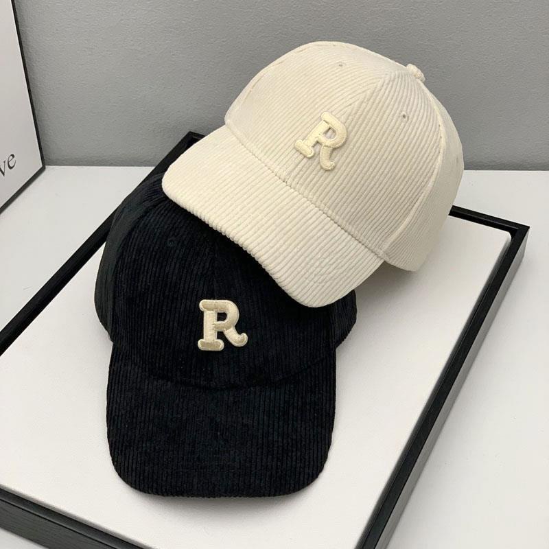 Mũ Lưỡi Trai Nhung Kẻ Thời Trang Mùa Thu Đông Dễ Phối Đồ Dành Cho Cặp Đôi