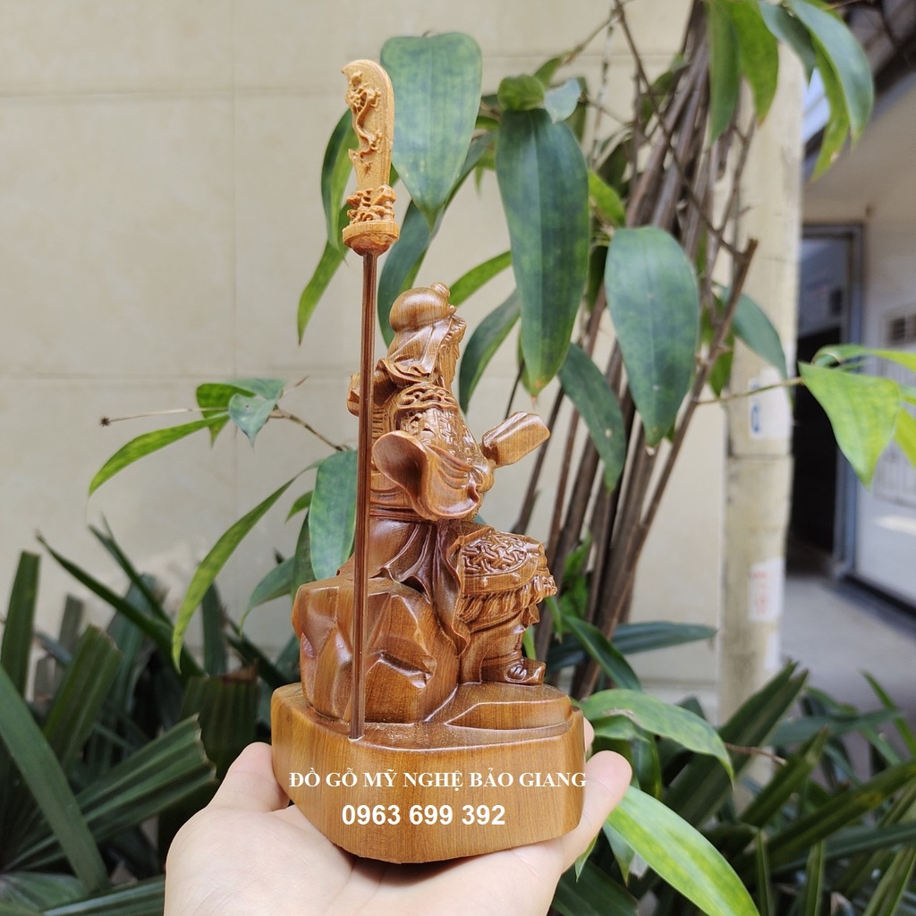 Tượng quan công quan vân trường đọc sách gỗ bách thơm