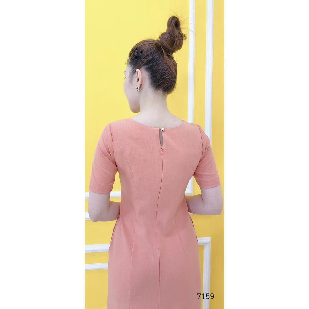 Đầm EMY EM7159 Body Cổ V