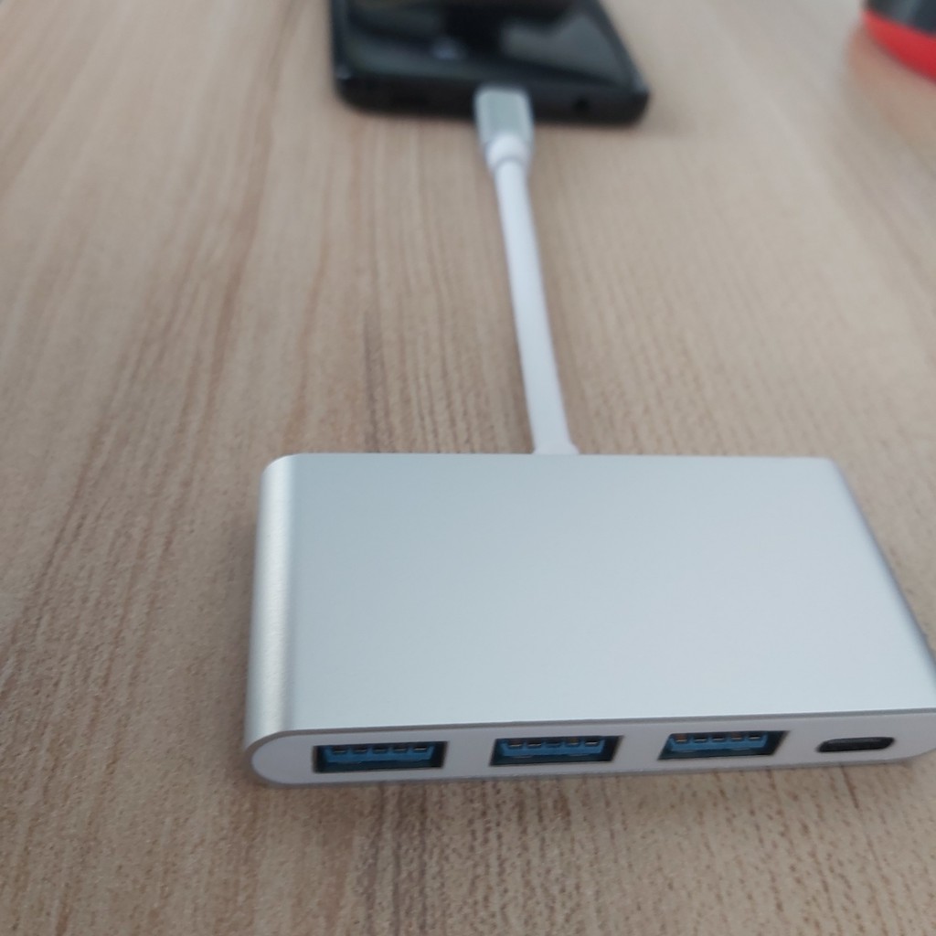 Hub Usb Type-c ra 3 cổng usb 3.0 và 1 cổng sạc PD