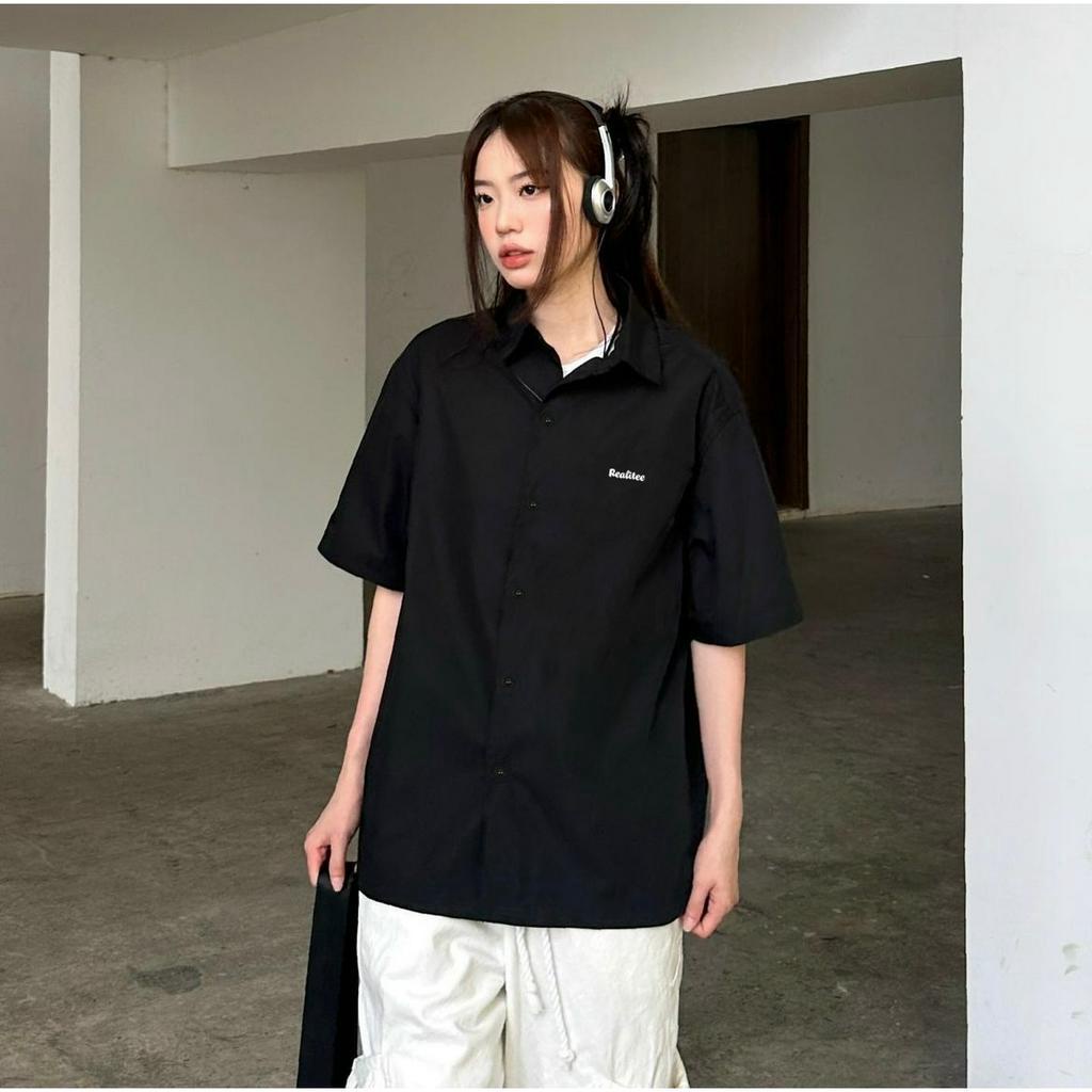 Áo Sơ Mi Ngắn Tay Dáng Rộng Basic/REALITEE BASIC T-SHIRT