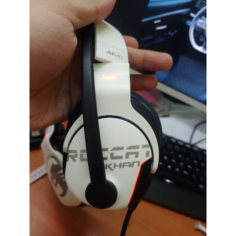 TAI NGE GAMING ROCCAT KHAN AIMO 7.1. hired audio