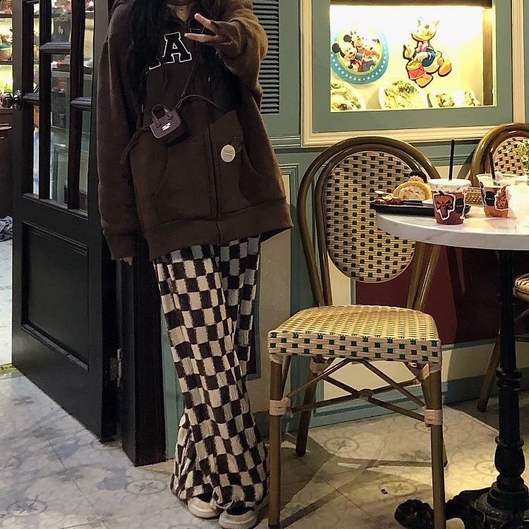 Quần Dài Lưng Cao Dáng Rộng Chất Liệu Da Lộn Màu Nâu Cà Phê Thời Trang Mùa Đông 2022 Cho Nữ