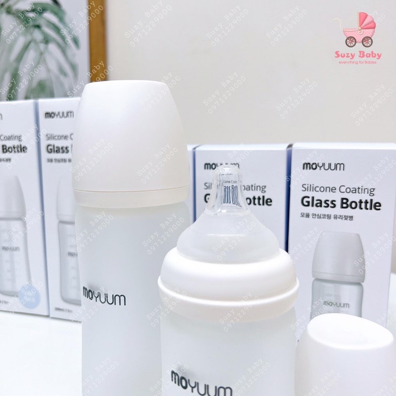 Bình sữa Moyuum thuỷ tinh tráng Silicon cao cấp siêu nhẹ siêu bền 150/250ml ( kèm núm)
