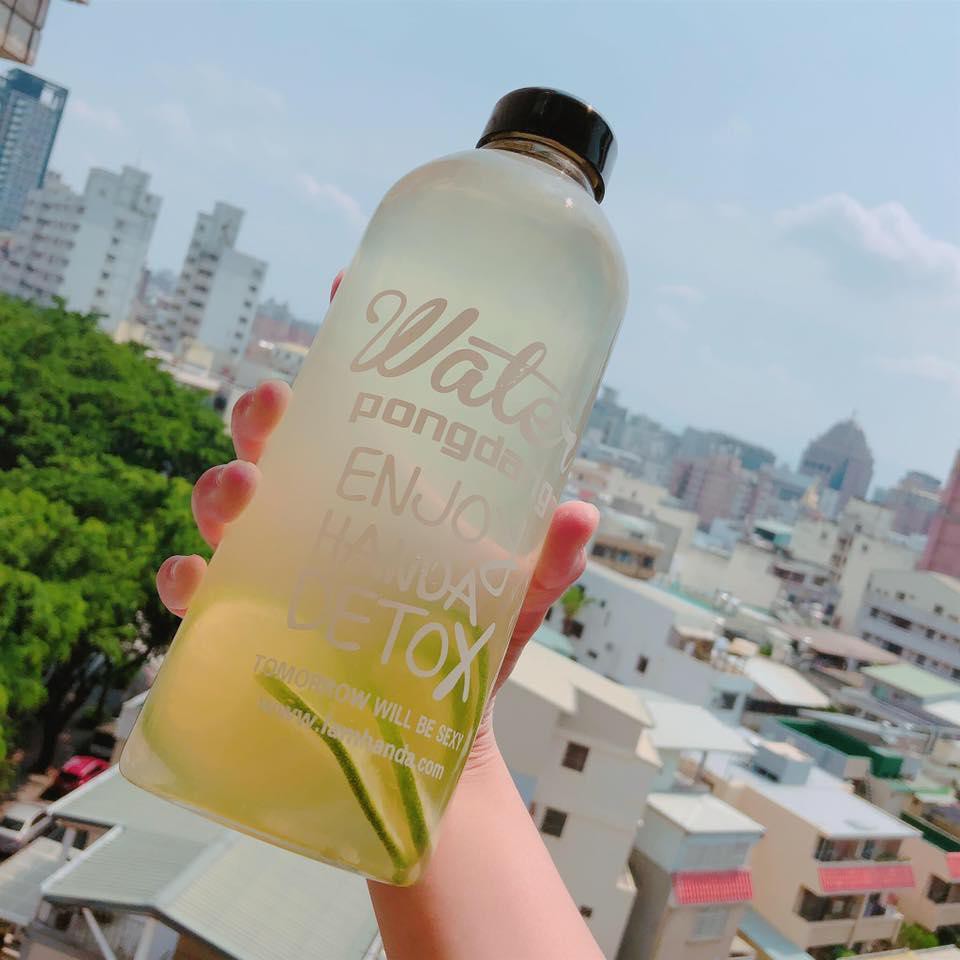 Bình Nước Nhựa Detox 1000ML Kèm Túi