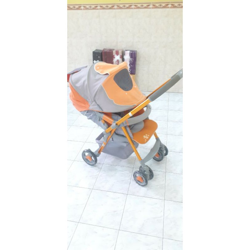 ❤❤ SIÊU SALE XE ĐẨY Combi Urban Walker. Mới 100%