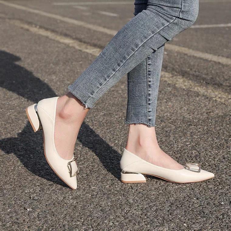 Giày Búp Bê Mũi Nhọn Gót Dày Thấp Dễ Phối Đồ Thời Trang Xuân Thu Hàng Mới