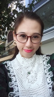 Gọng cận nhẹ tênh màu đỏ