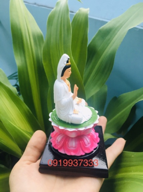 Tượng phật bà quan âm màu cao 11 cm ( 2 màu áo trắng hoặc xanh)