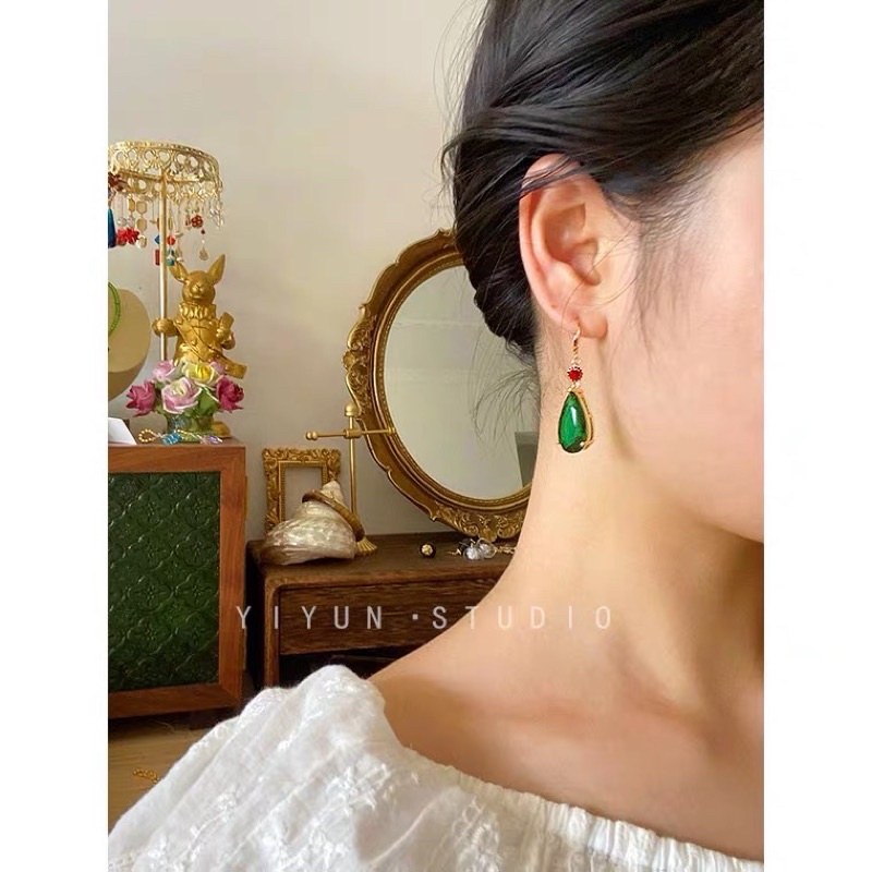 Khuyên tai howl có sẵn