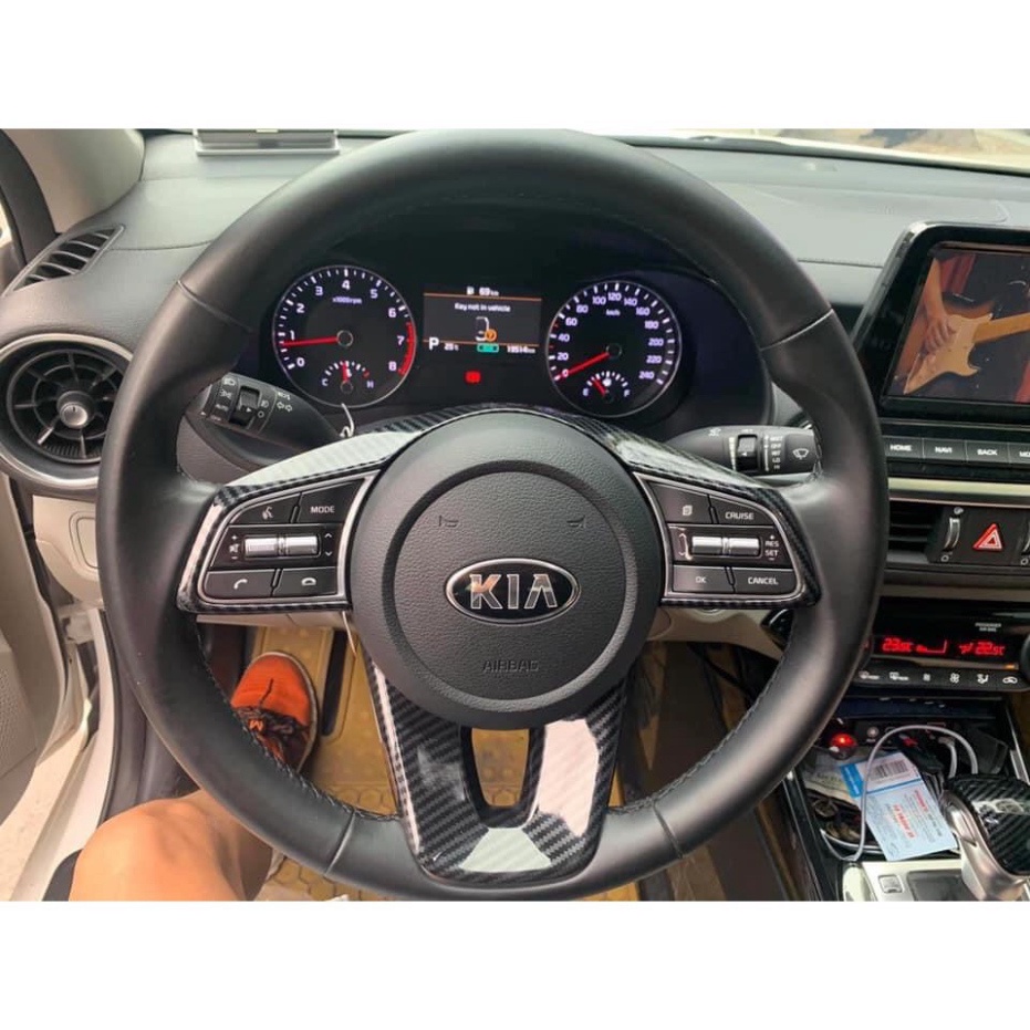 Bộ ốp vô lăng cần số Carbon Cerato