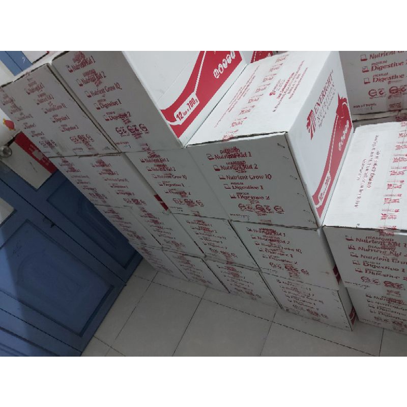 Sữa Nutrient Kid 1 Hộp 700g