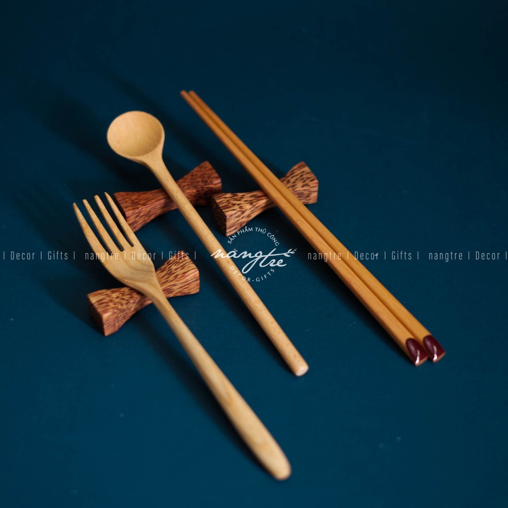 Kê đũa gỗ - gác đũa gỗ trang trí bàn ăn