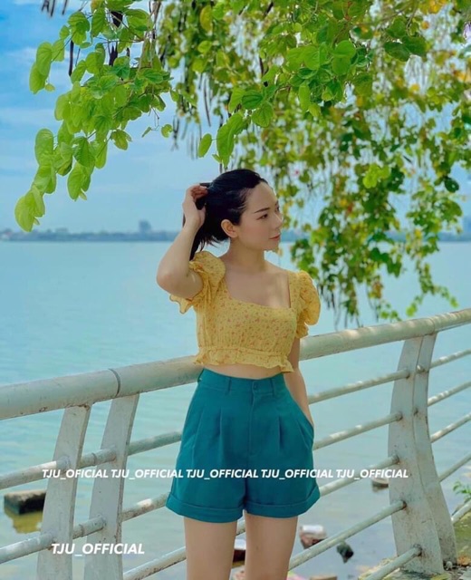 Quần sooc nữ cạp cao cúc | BigBuy360 - bigbuy360.vn