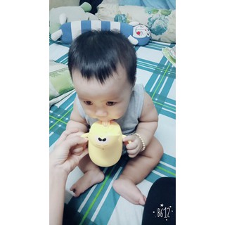 Bình nước cho bé tập uống