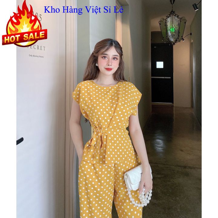 Set Nữ Thời Trang: Áo Cổ Tròn Họa Tiết Chấm Bi Thun Buộc Eo Quần Dài Xẻ Phong Cách Màu Vàng Đen Đỏ Size M L XL (52-68kg)
