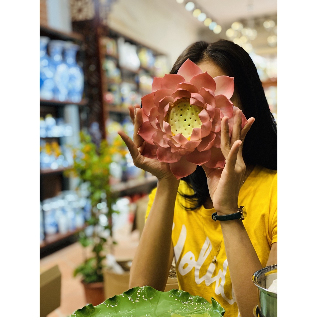 HOA SEN SỨ 15CM, 25CM CẮM CHÂN NHANG - TRẦM, NẾN